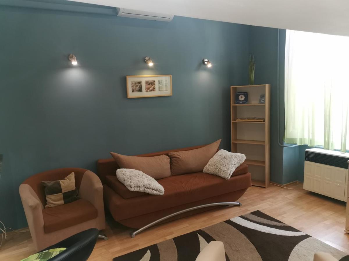 Galéria Apartman Szeged Esterno foto